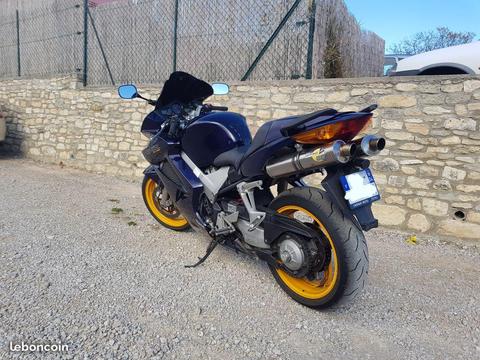 Honda 800 vfr vtec