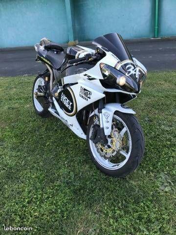 yamaha r1