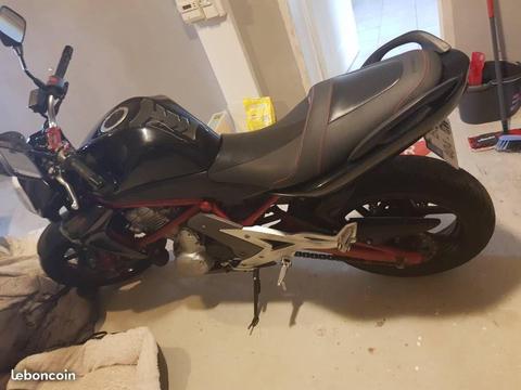 Moto er6n