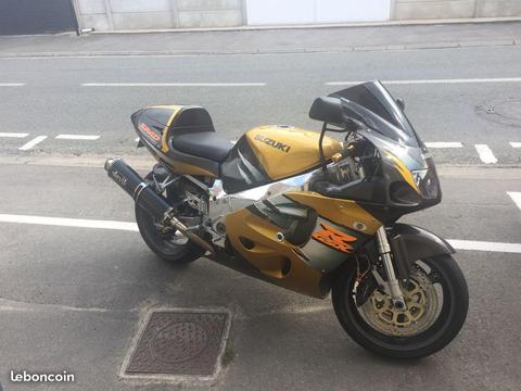 Suzuki 750 gsxr srad 96