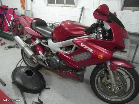 Honda 1000 vtr firestorm