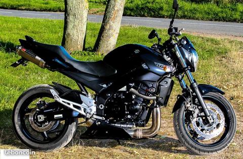 Gsr 600 Full Black MTT1