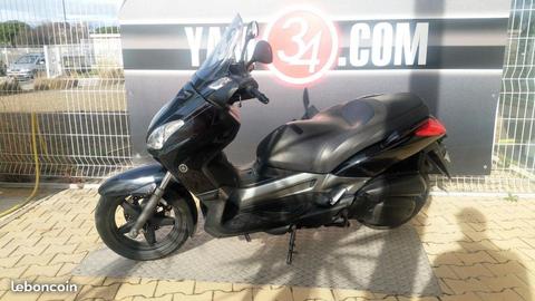 Yamaha X-MAX 125