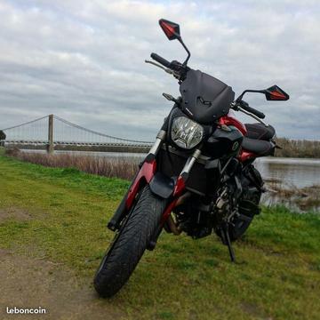 Yamaha MT-07 Lava Red A2