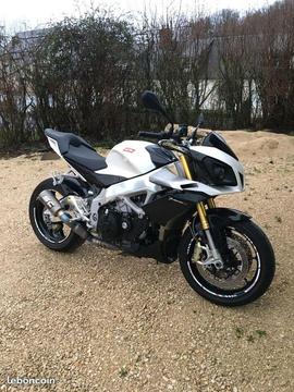 Aprilia Tuono V4R