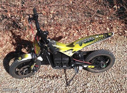 Moto trial enfant Mecatecno T8 électrique 24V