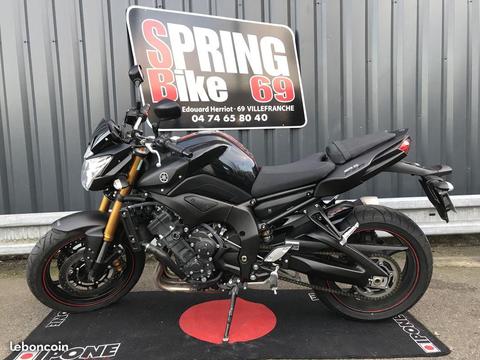 Yamaha fz 8 n 2015 gris mat 3 300 kms
