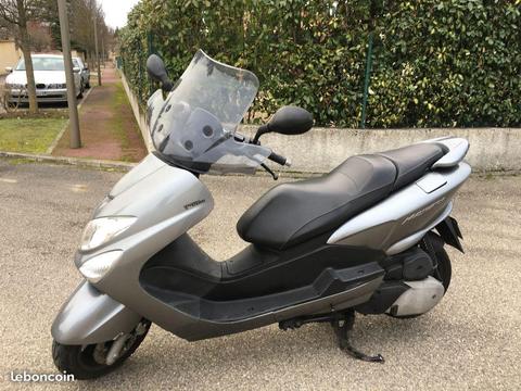 Yamaha 125 majesty