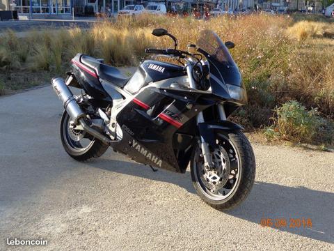 YAMAHA 1000 fzr exup
