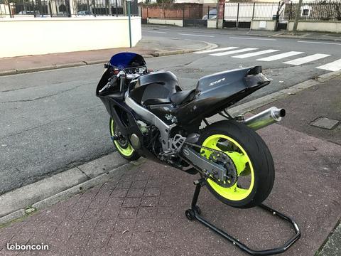 Kawasaki ninja ZX6R PISTE