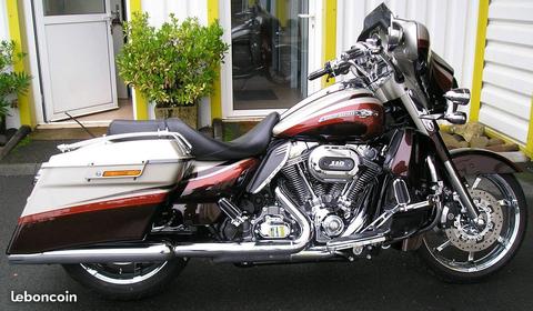 Harley davidson street glide