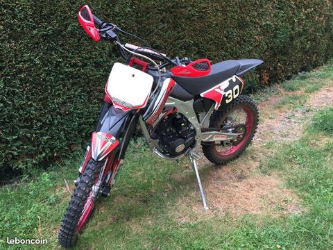 Moto cross 250