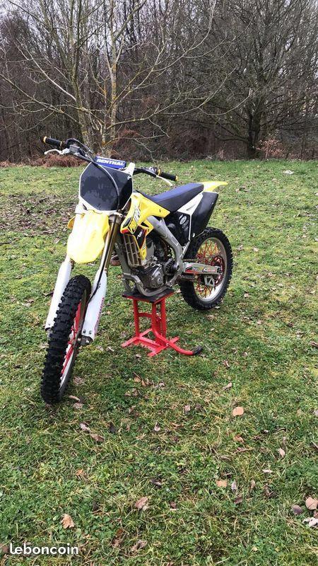 Suzuki RMZ 250