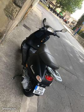 Vespa et4 125 restaurer