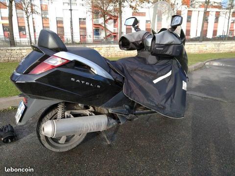 Scooter Peugeot Satelis 125