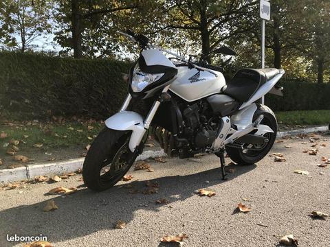 Honda 600 hornet à débattre