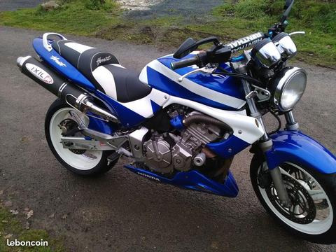 Urgent 600 hornet en tres bon etat