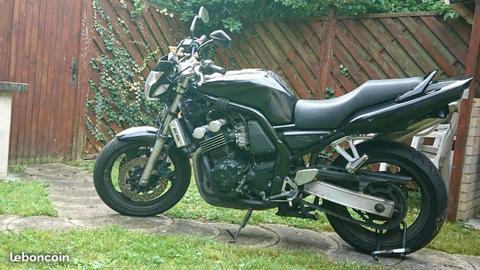 Yamaha Fazer 600