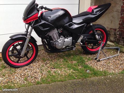 Cb 500 piste