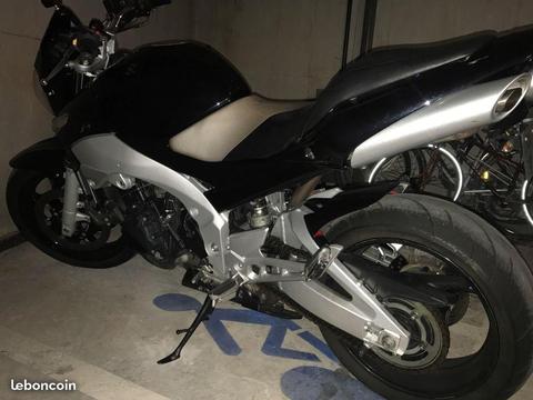 Suzuki gsr 600 cm3