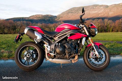 Triumph Speed Triple S 2016 Rouge - toutes options