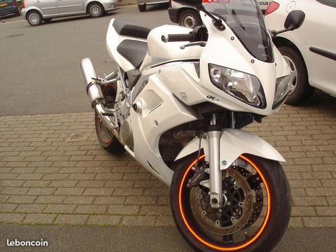Suzuki sv 1000s