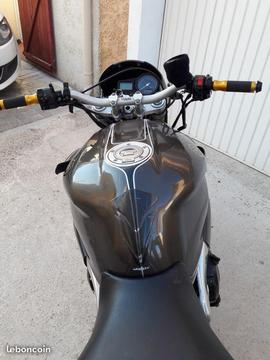 R1 street