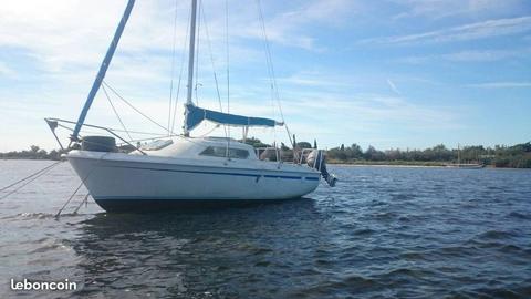 Bateau, moteur, emplacement gratuit
