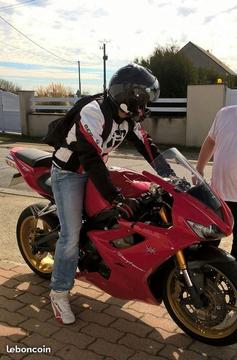 Triumph daytona 675