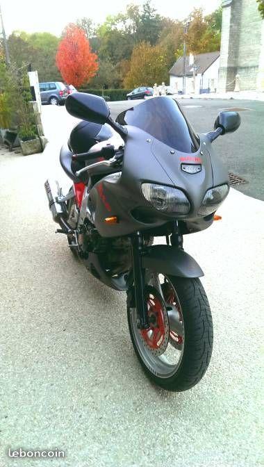 SUZUKI 650 SV S