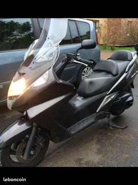 Scooter Honda Silver Wing FJS 400