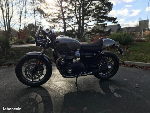 Triumph STREET CUP 900 cm3