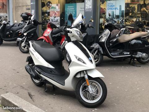 Piaggio fly 50 4t