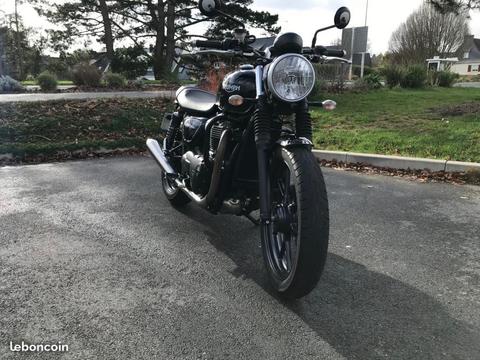 Triumph STREET TWIN 900 cm3