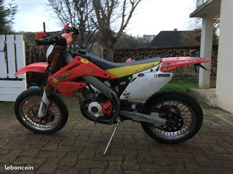 Moto 50cc hm dérapage