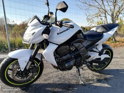 KAWASAKI Z750 / 2010 / AKRA