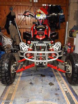 Quad honda préparée