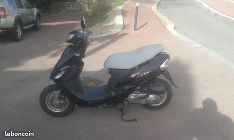 PEUGEOT V-clic 50