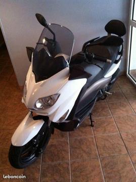 Skycruiser Xmax 125