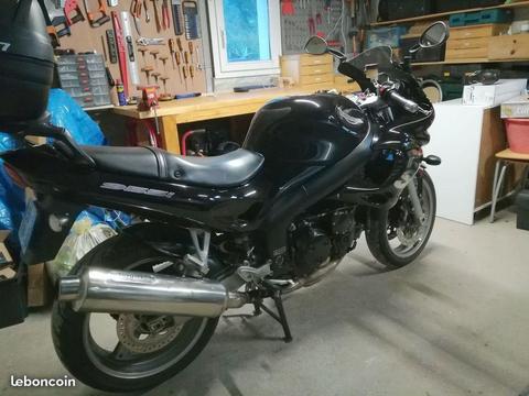 Triumph Sprint RS 955