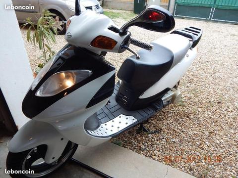 Scooter 125 JMSTAR 5 700 KM bon état