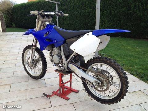 Yamaha yz 125 plus lot de pièces