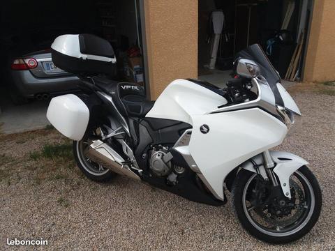 Honda 1200 vfr dct 2010 superbe
