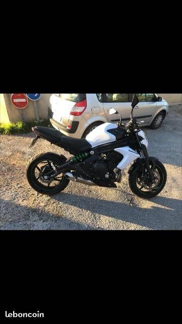 Moto kawazaki ER6N