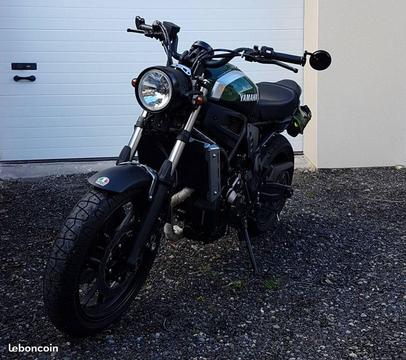 XSR 700 YAMAHA