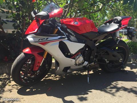 Yamaha R1 crossplane 200 chevaux