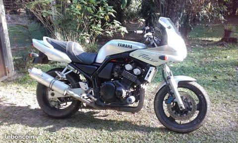 Fazer FZS 600