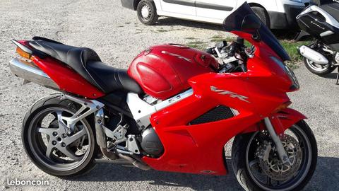 VFR Honda vtec 800