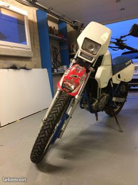 Suzuki 650 DR