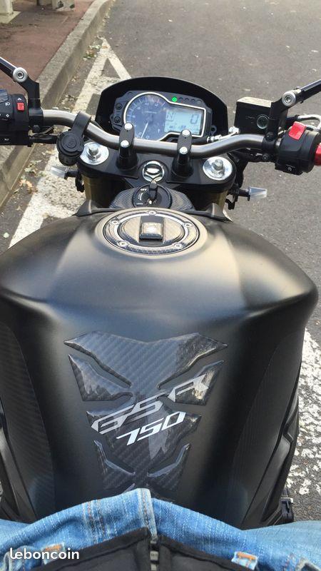 Gsr 750 street édition